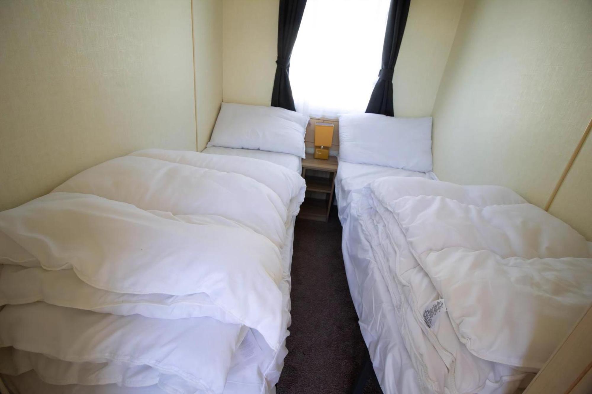 Great 8 Berth Caravan For Hire In Skegness Ref 33069F エクステリア 写真