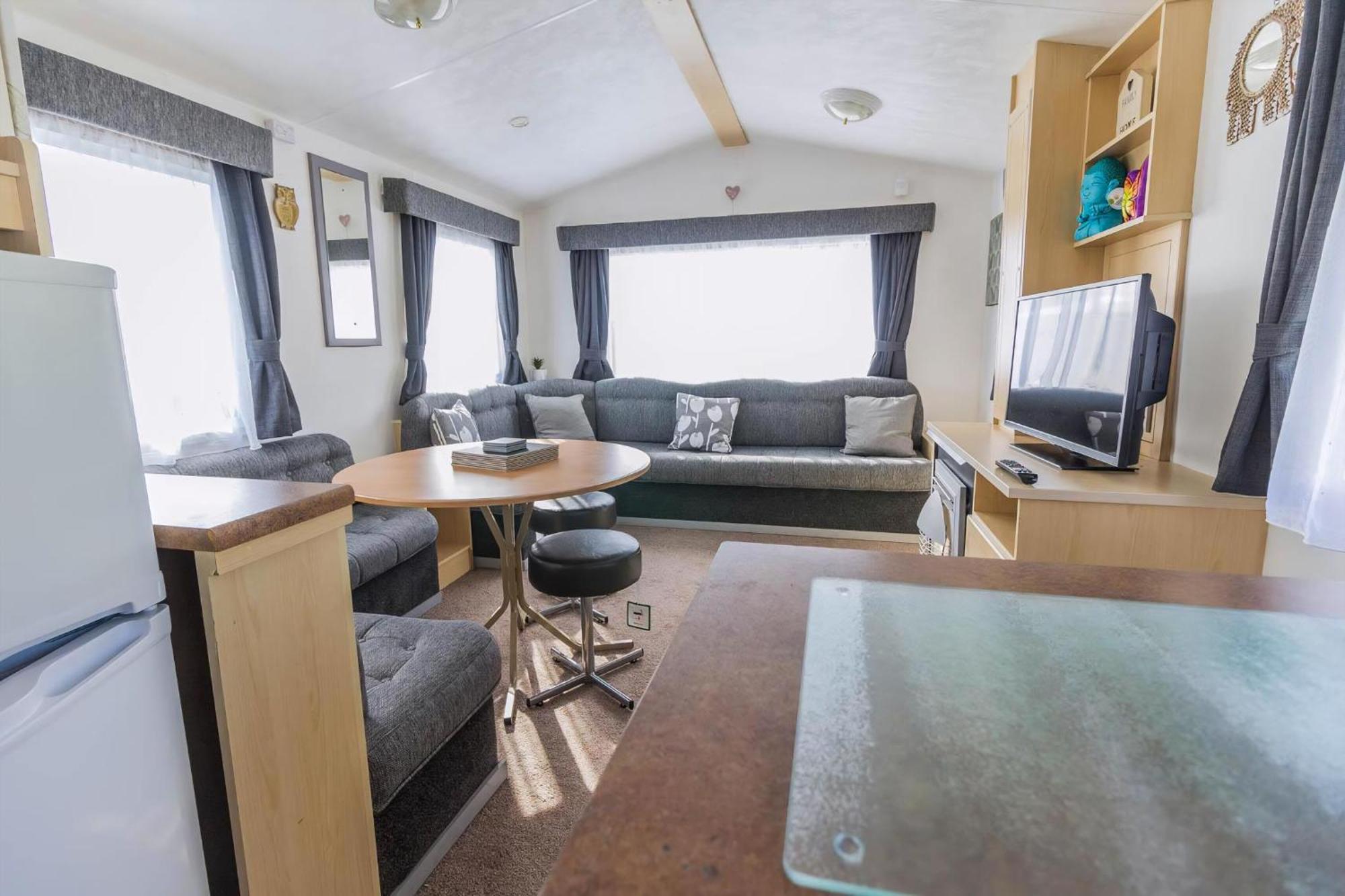 Great 8 Berth Caravan For Hire In Skegness Ref 33069F エクステリア 写真